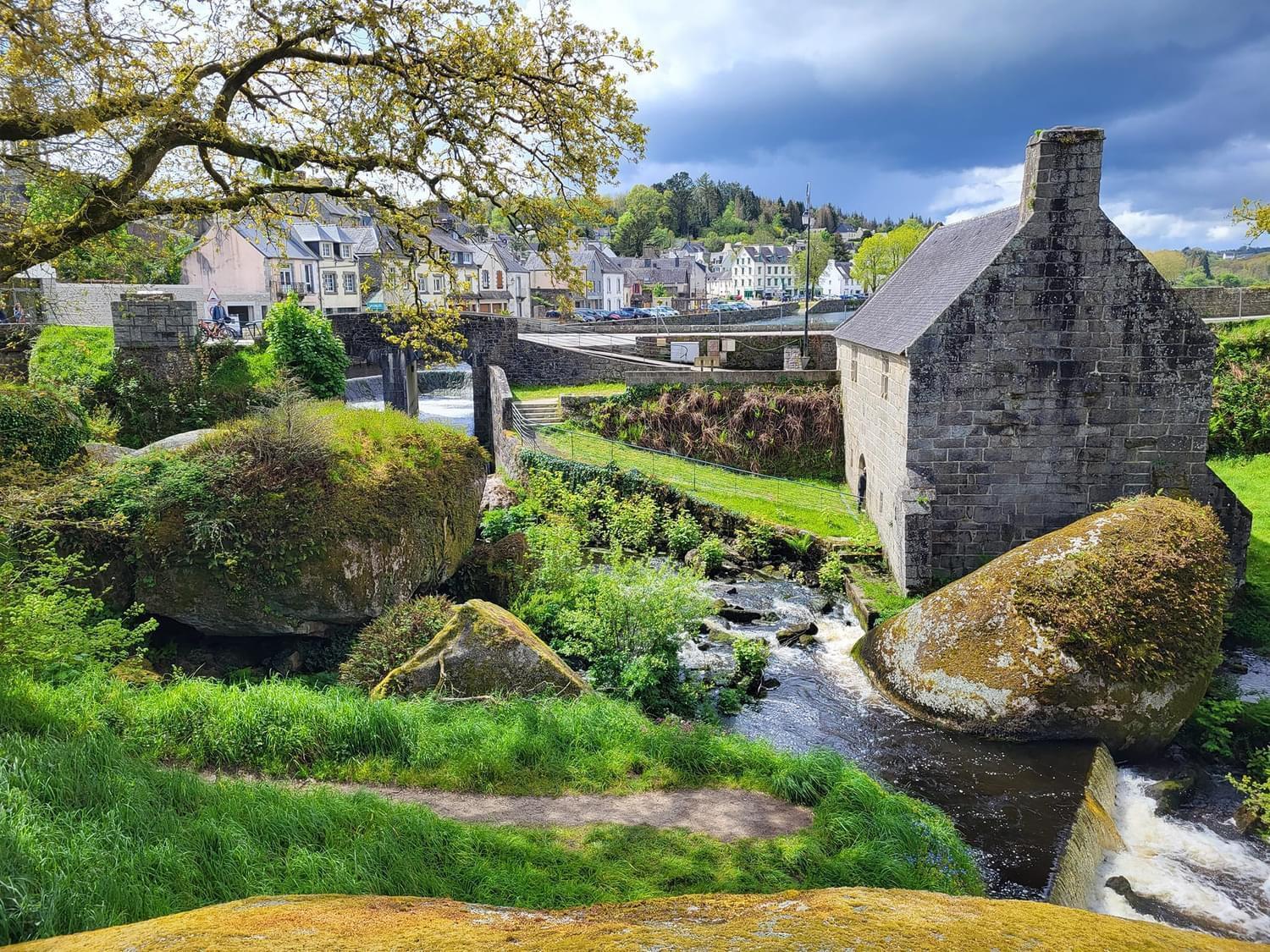 Fontaine Blanche River View, Large Patio & Garden In Central Brittany With Starlink Wifi Treffrin Екстер'єр фото